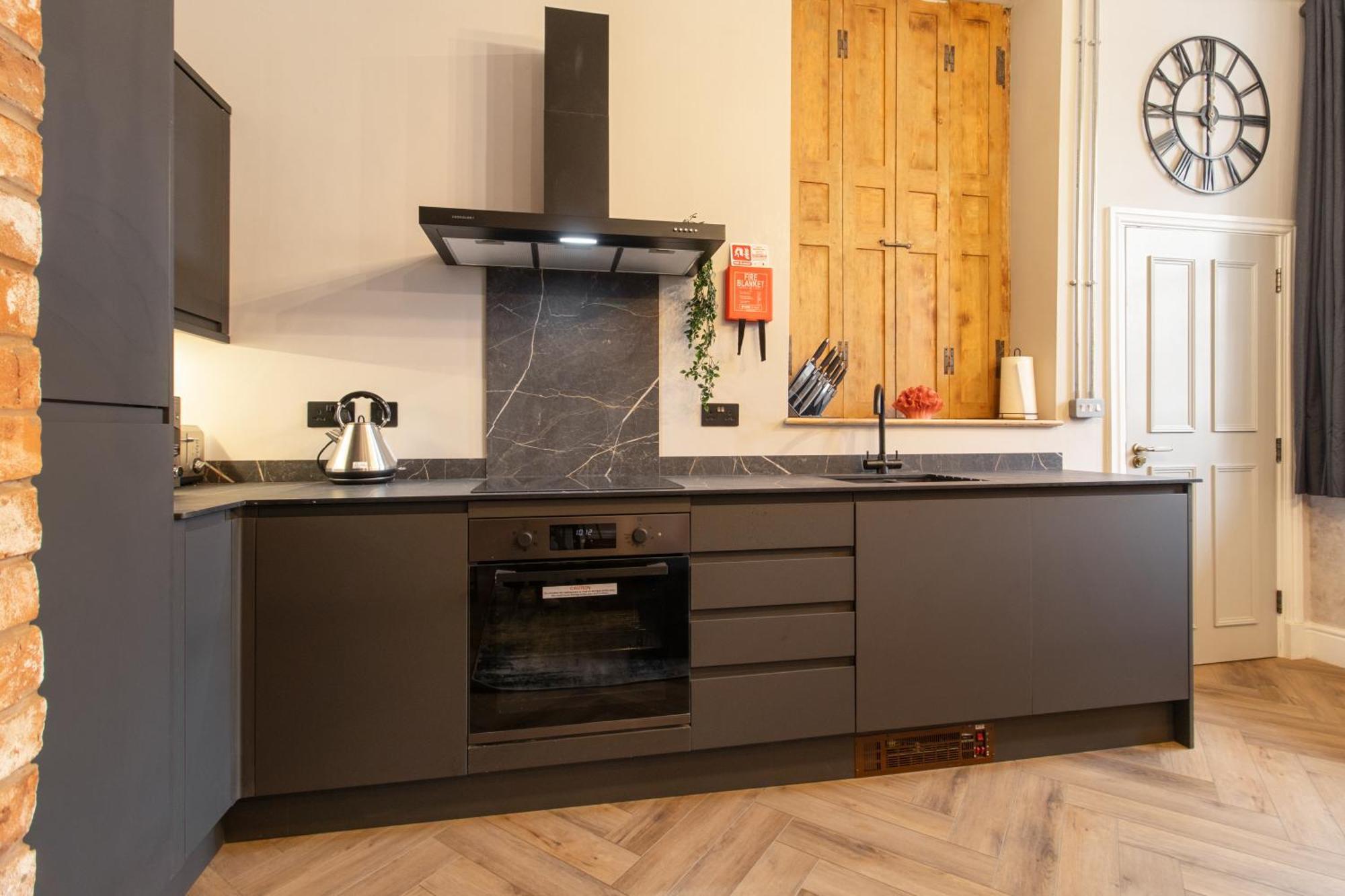 Whiskawaystays - Shaw Mews - Apartment 3 Worcester Buitenkant foto